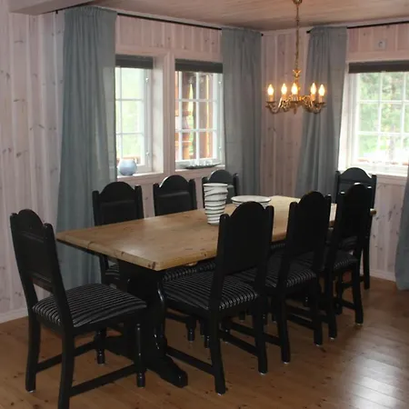 Holiday home Koselig Familiehytte Med 4 Soverom Hydla I