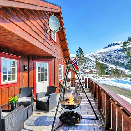 Koselig Familiehytte Med 4 Soverom Hydla I Holiday home